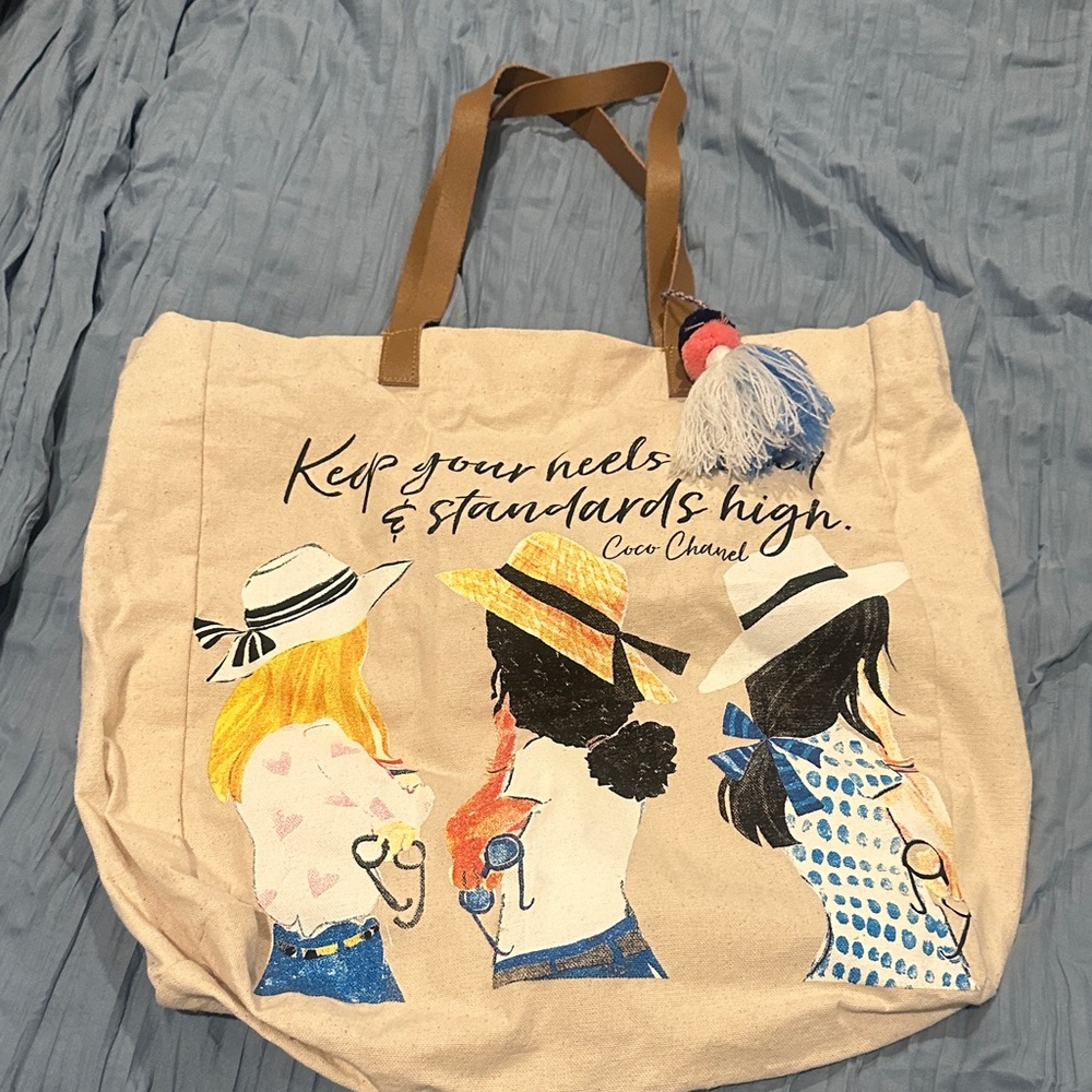 Stylish Canvas Tote Bag with Graphic Design